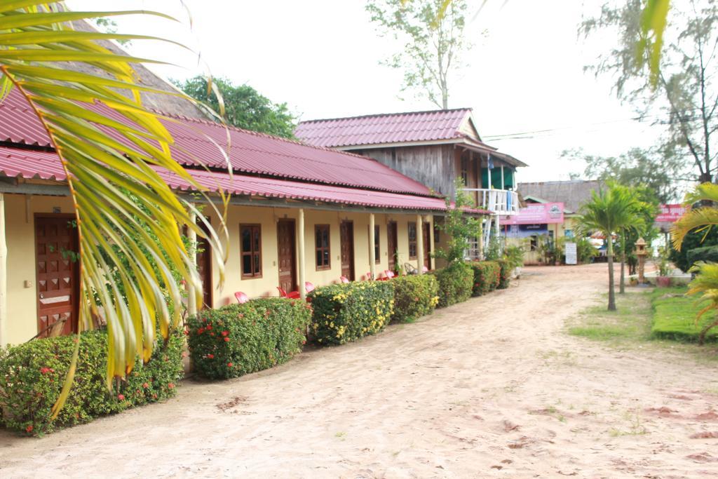 Mien Mien Otres Hotel Sihanoukville Buitenkant foto